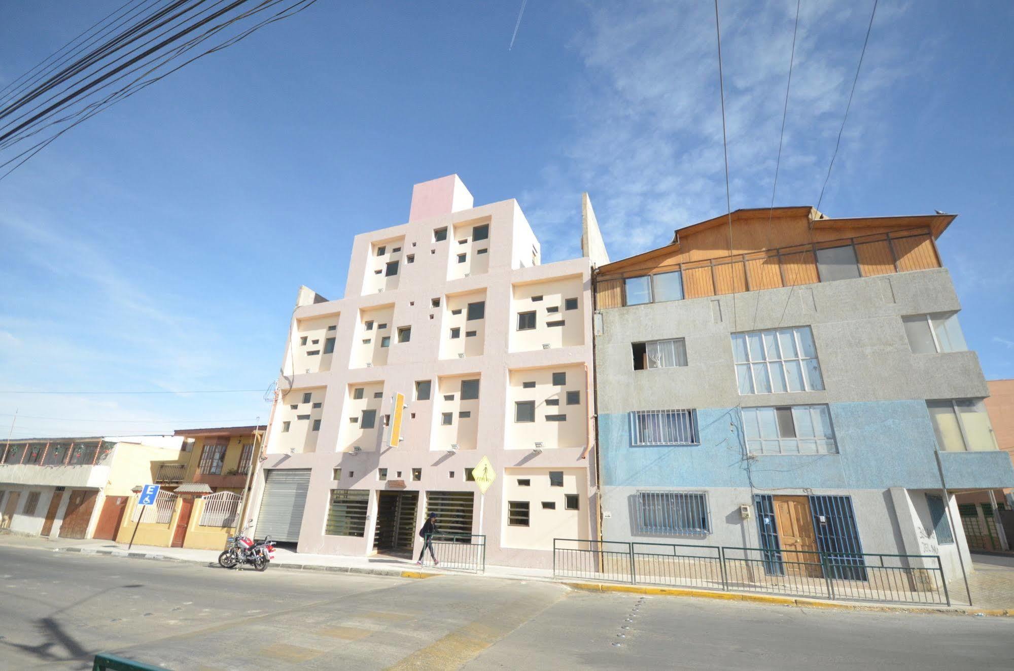 Ayelen Express Hotel Calama Exterior photo